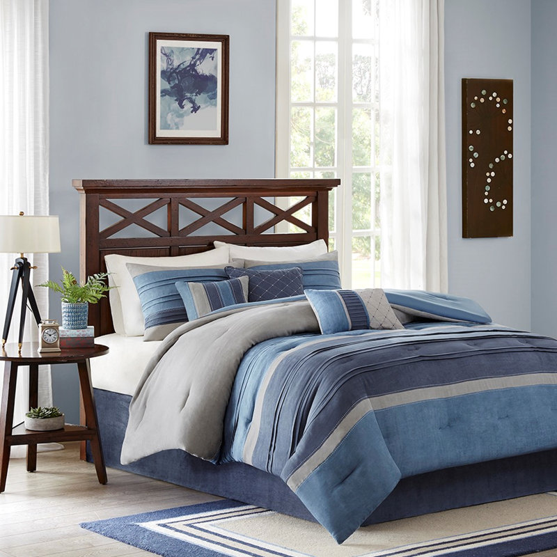 Couette King bleu marine - 7 pièces en microfibre plissée, 2 taies d'oreiller, 1 coussin décoratif. Garnissage en microfibre, lavable à la machine. Comprend une couette, 3 oreillers et un cache-sommier.