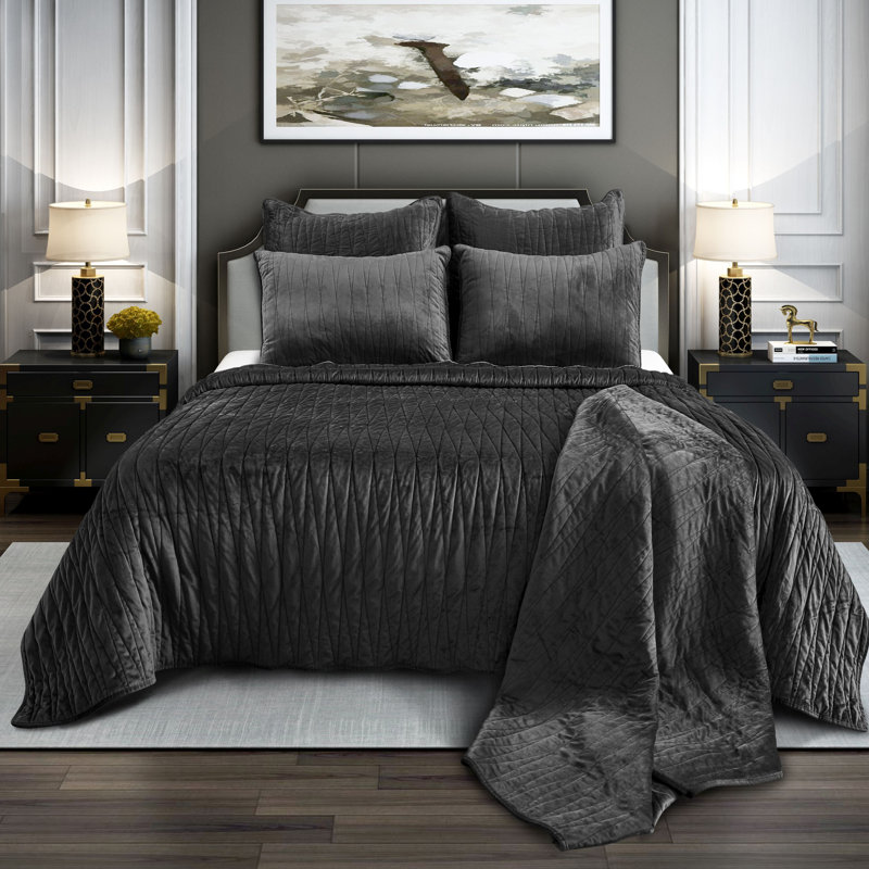 Charcoal Velvet Reversible Full Quilt Set