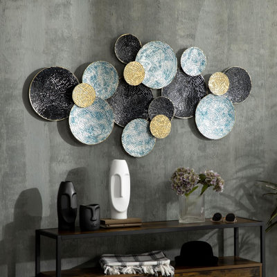 Wall Decor on Metal