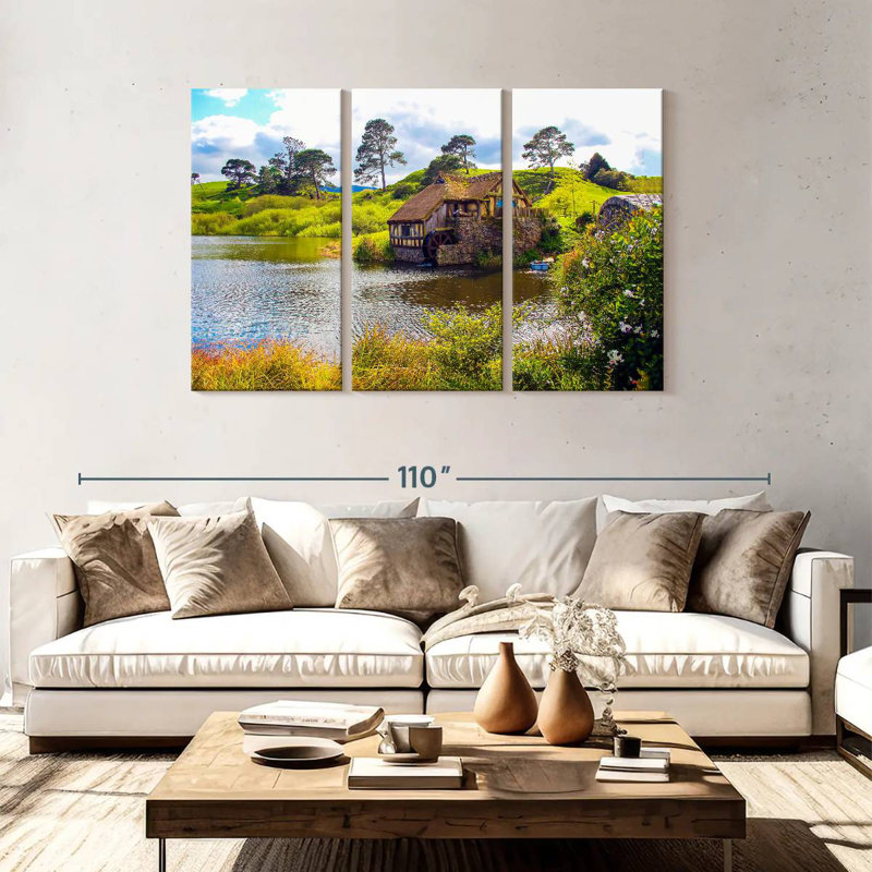 Sebbie Hobbiton, 48" H x 74" W