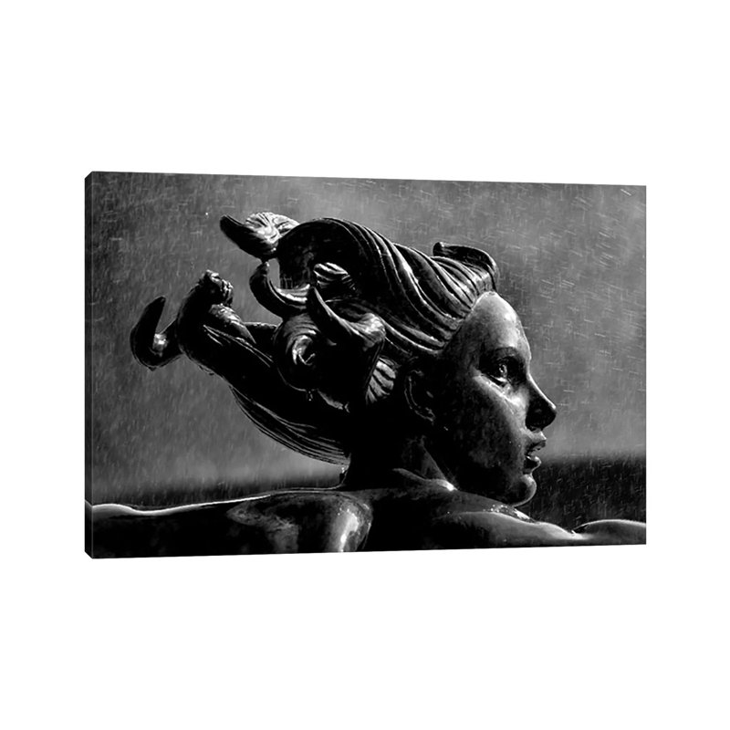 Statue In London 1 Piece Wrapped Canvas Wall Art, 20.32 cm H x 30.48 cm W