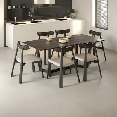 Nouvel ensemble de table et chaises en bois massif