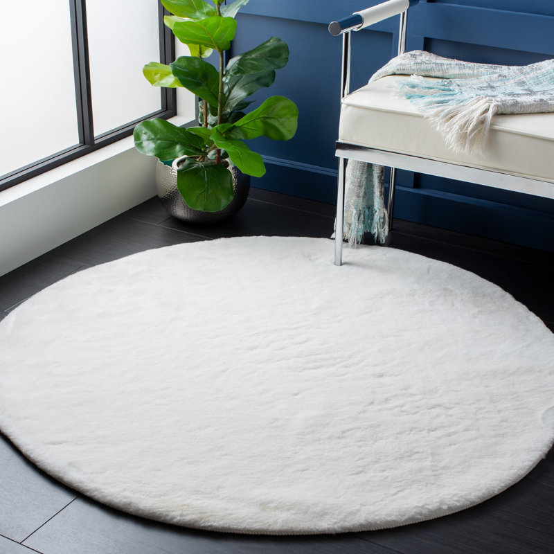 Mckenzie Ivory Area Rug, Round 3'