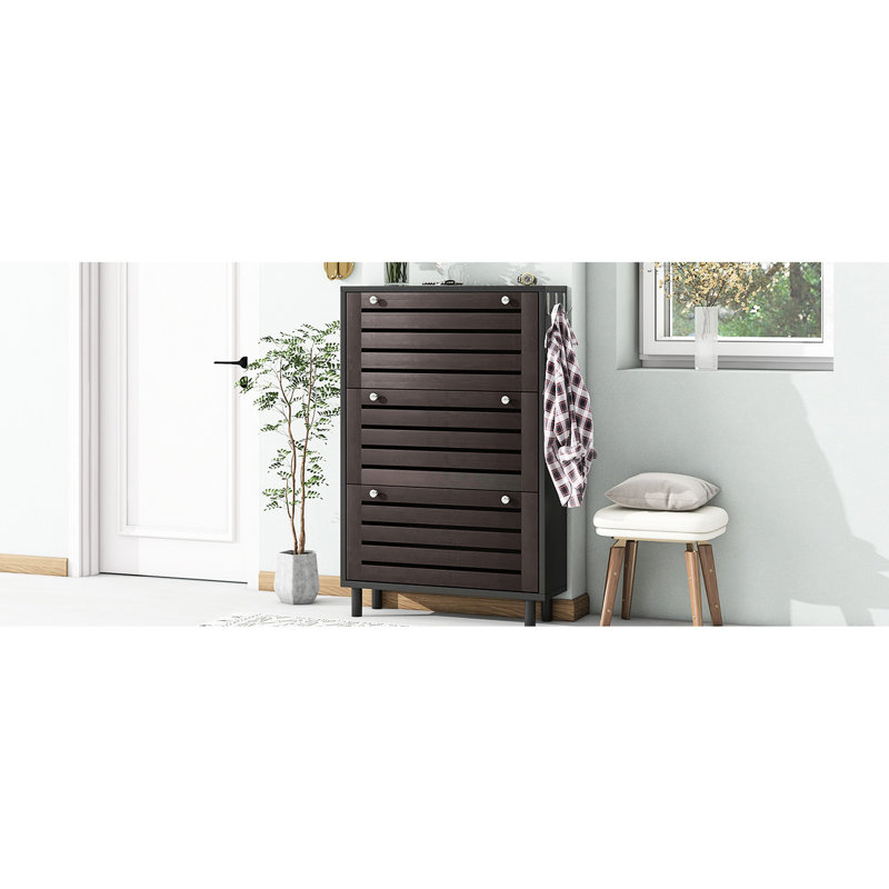 Armoire à chaussures autoportante noire avec 3 tiroirs rabattables, crochets de suspension, espace réglable pour le rangement des tiroirs de porte d'entrée modernes et noirs, panneaux, construction
