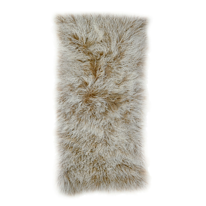 Mortensen Sheepskin Area Rug in Champagne