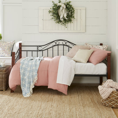 Chittim Daybed