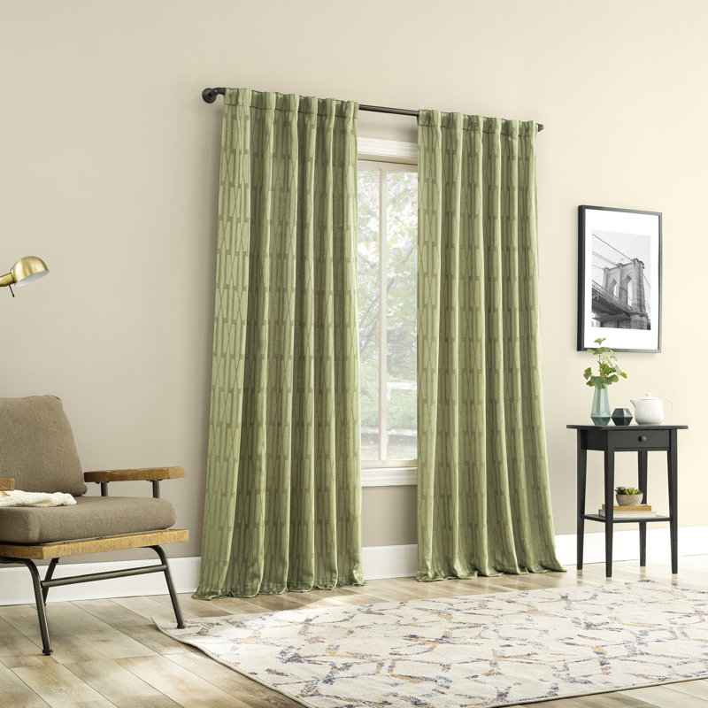 Rideau semi-transparent Dover, L 52 po x L 84 po, Vert