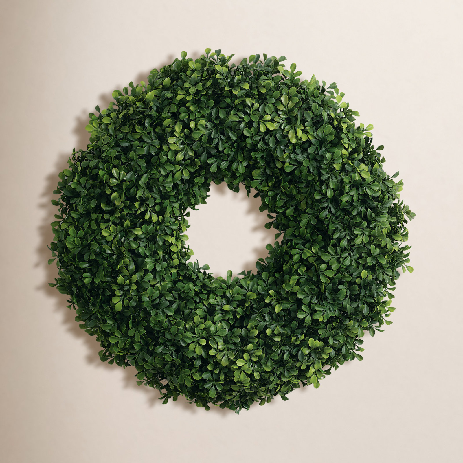 23" Boxwood Wreath