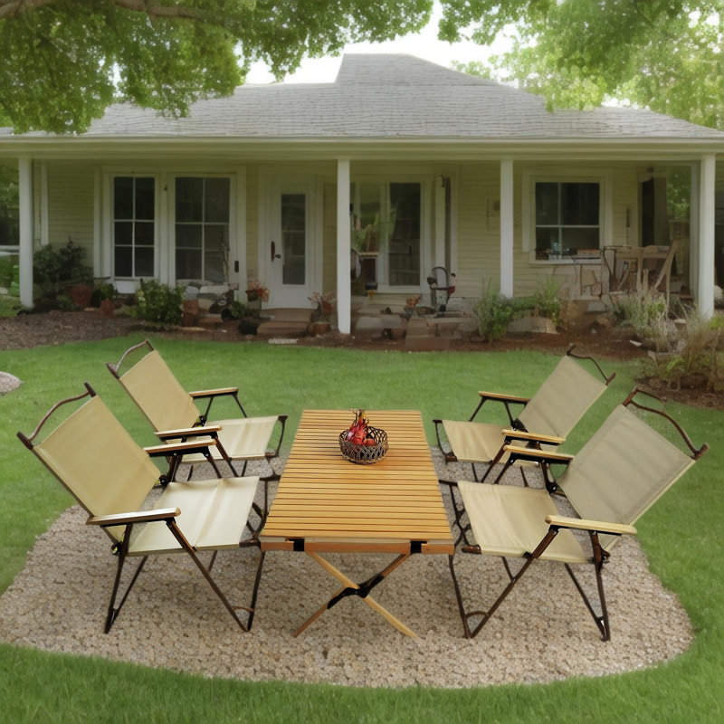 Salle à manger pliable avec 1 table et 4 chaises - Matériau naturel, et pour l'intérieur et l'extérieur