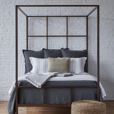 Neo Matelasse Coverlet