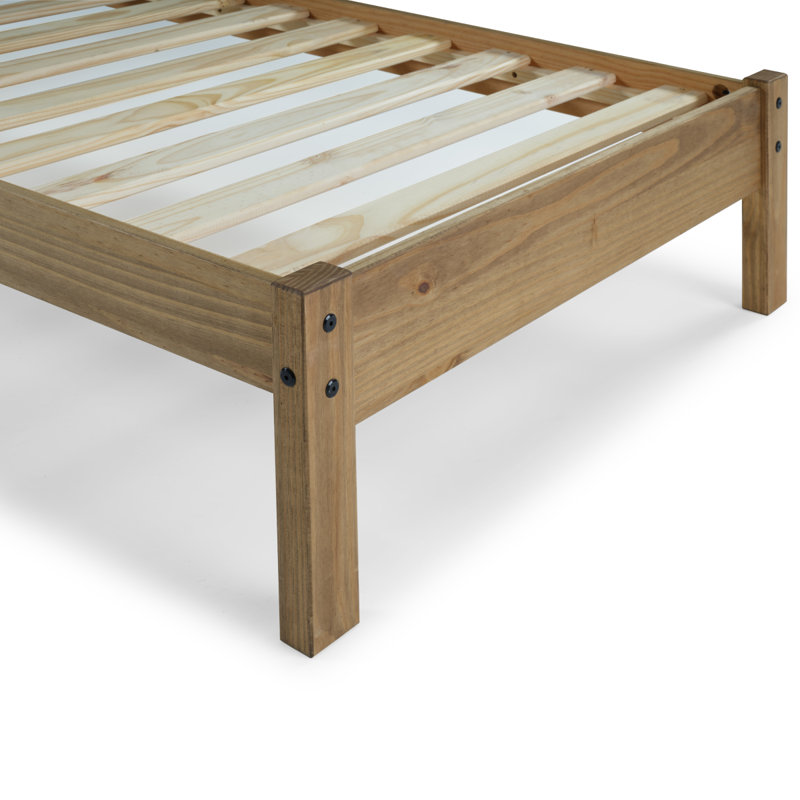 Lit plateforme en bois massif Wiete, Simple, Corona
