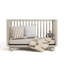 Lit de bébé convertible Amalfi 5 en 1 avec barrière de sécurité pour tout-petit incluse