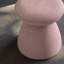 Tabouret design haut de gamme, pivotant à 360°, multifonctionnel (banc de salon et tabouret de coiffeuse), mobilier de luxe pour résidences haut de gamme.