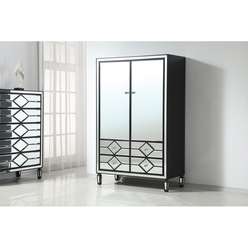 Armoire Bashaw, Noir, noir, noir, noir