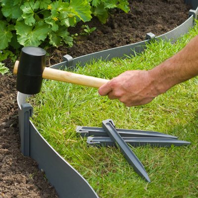 Nature Garden Border Edging and Spike Set