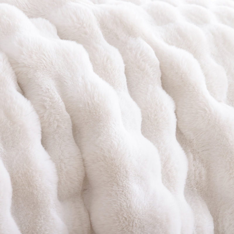 Fluffy Comforter Set 3 Pieces- Ultra Soft & Warm Faux Fur Comforter With Two Pillowcases For Winter, White