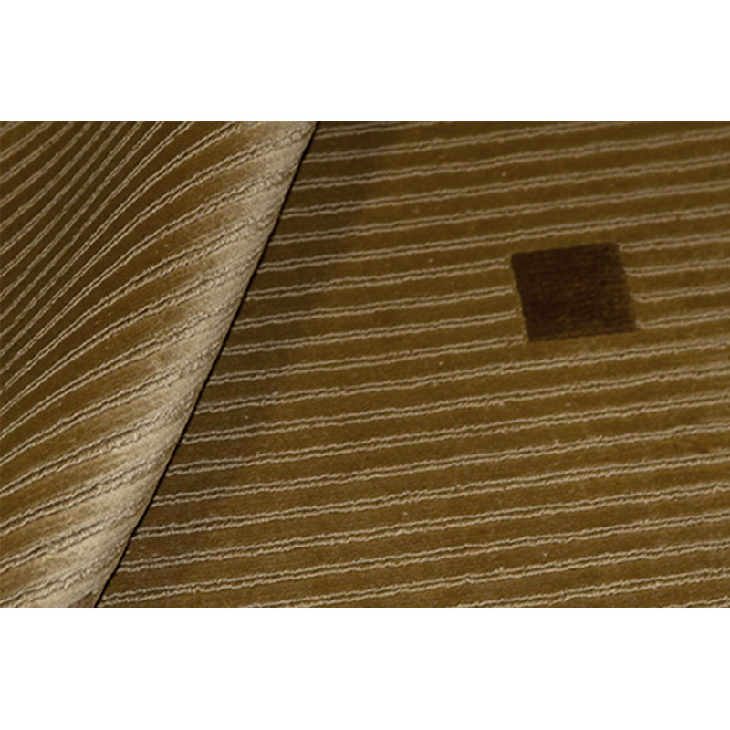 Tapis doré de haute qualité noué à la main