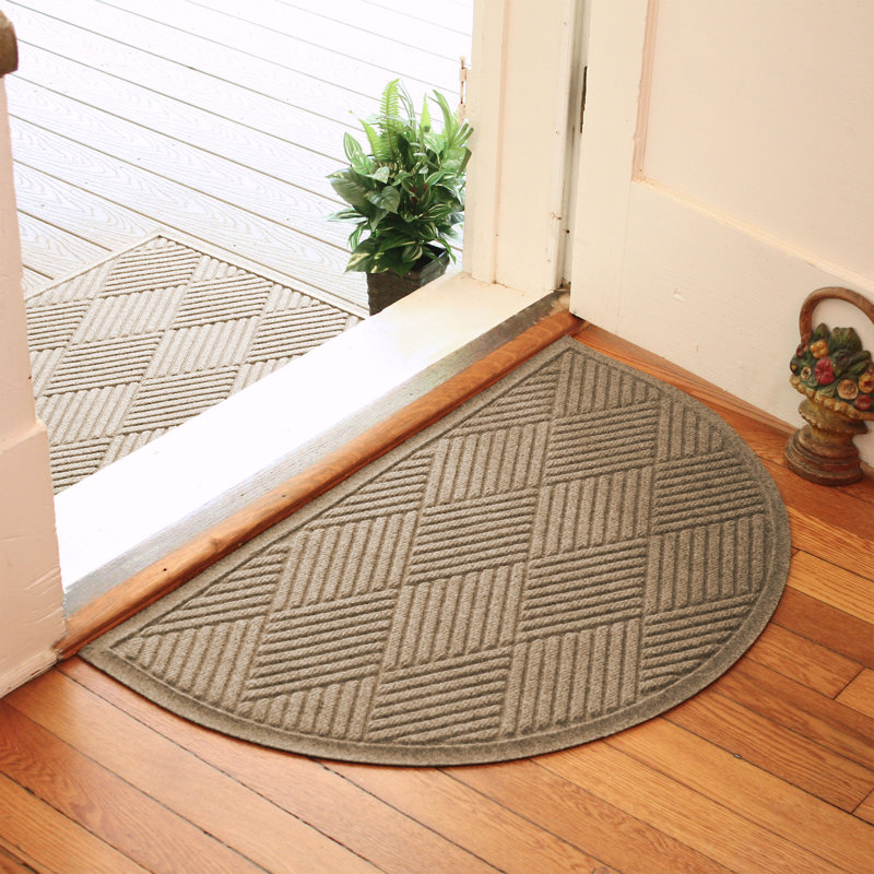 WaterHog® Diamonds Indoor Outdoor Doormat, Camel, Half Oval 24" x 39"