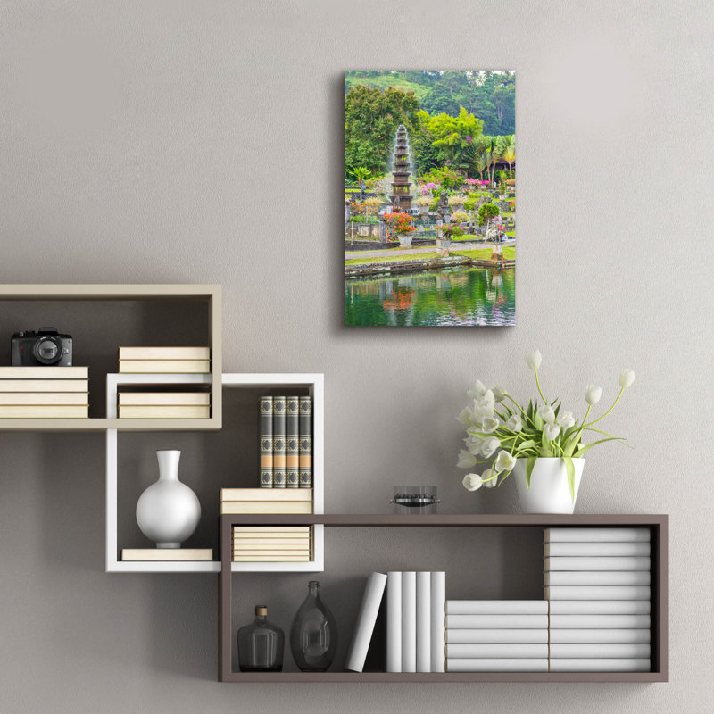 «Ujung Water Palace» par Mark A Paulda, art en verre acrylique Wal, H 24 po x l 16 po x P 0,2 po
