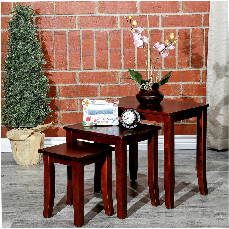 Ensemble de 3 tables gigognes et chaises en cerisier