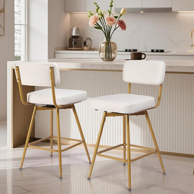 Ensemble de 2 tabourets de bar pivotants à hauteur de comptoir, revêtus de similicuir avec dossier, pieds et repose-pieds en métal, blanc et or