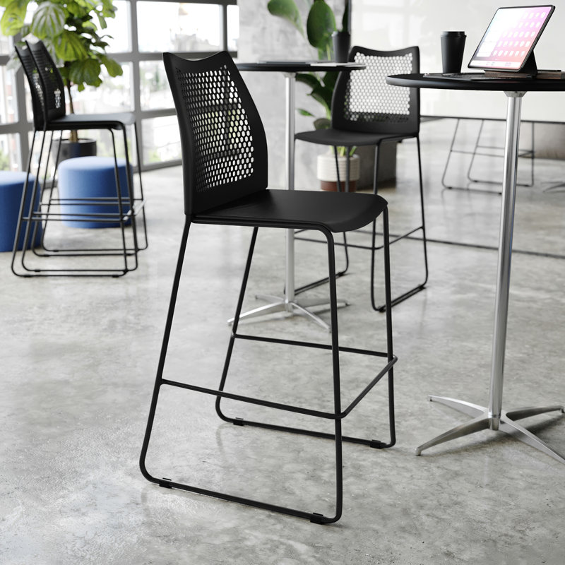 Tabouret de bar empilable avec dossier ventilé et repose-pieds intégré, 3, Tabouret de bar (siège d'une hauteur de 30,25 po)