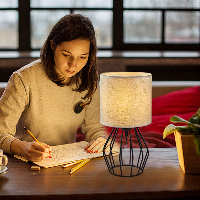 Adarro Metal Table Lamp