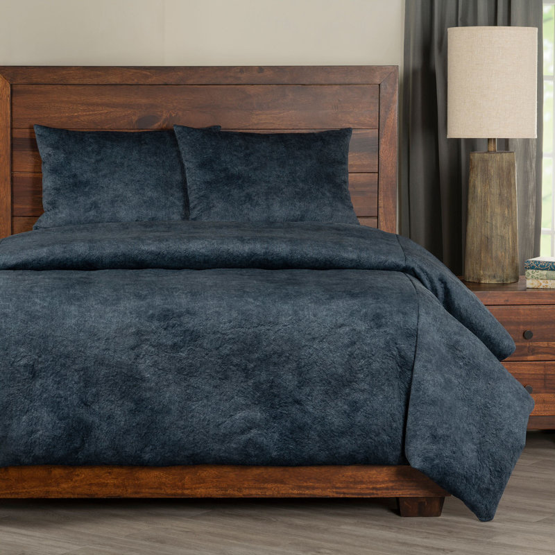 Tall Tale Polyester Velvet Duvet Cover & Insert, California King Duvet Cover + 2 Shams + 2 Pillows, Blue