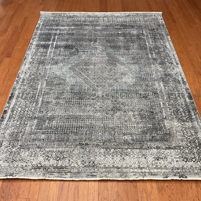 Bungalow Rose Shiraz Design Wool & Silk Rug