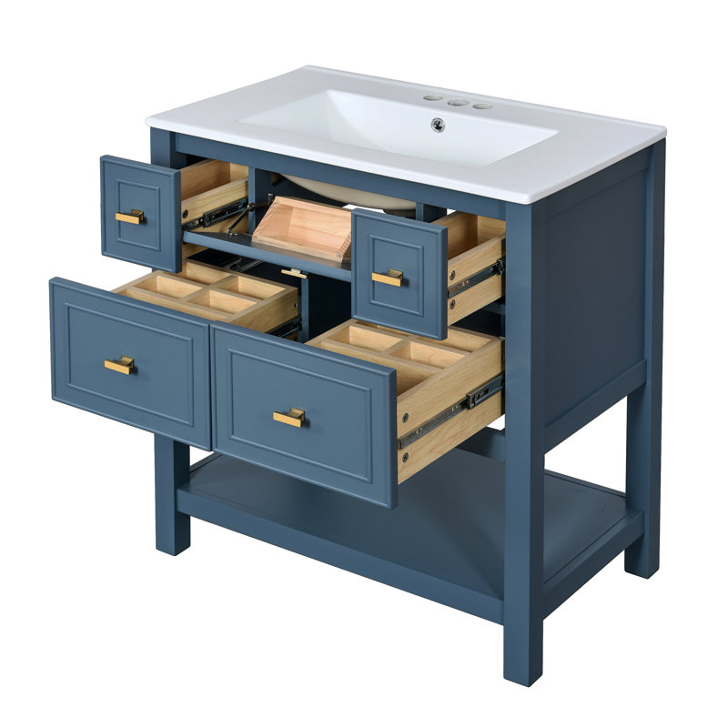 Armoire en bois bleue, Blue