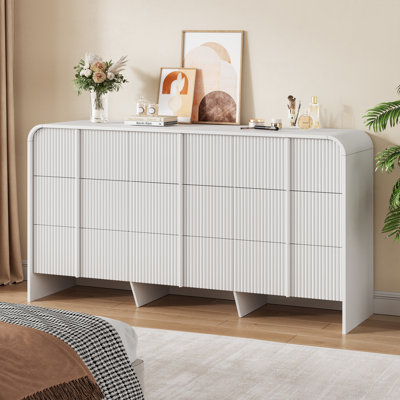 Commode 9 tiroirs cannelée, l 60,2 po