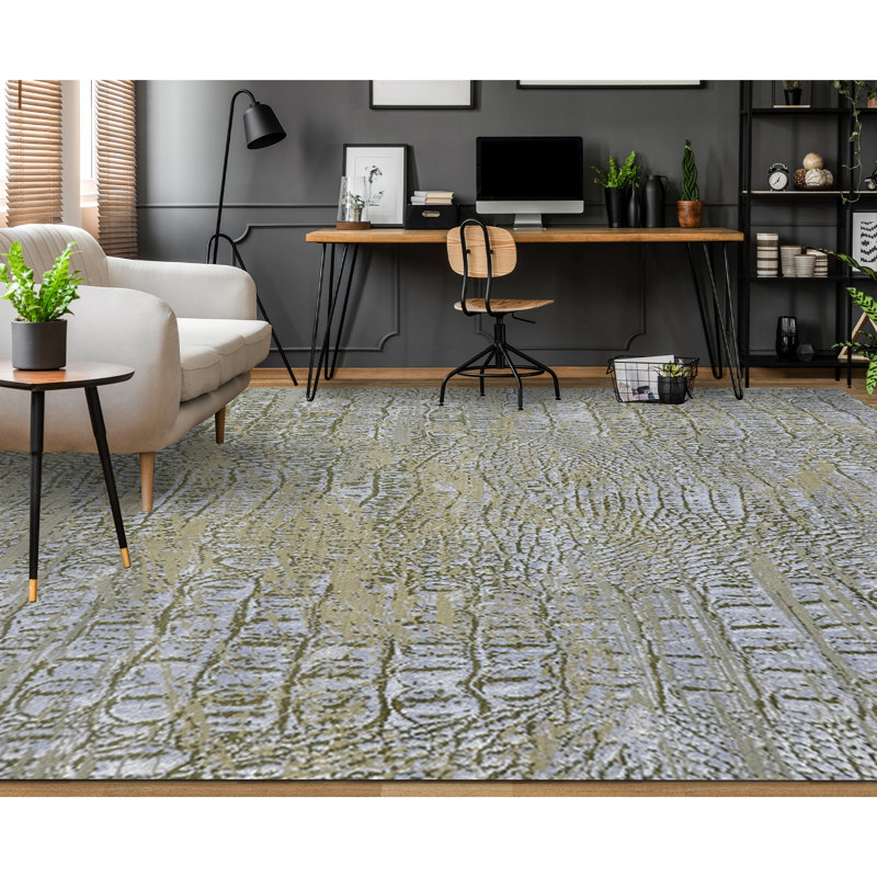 Animal Print Area Rug in Gray, Rectangle 8' x 10'