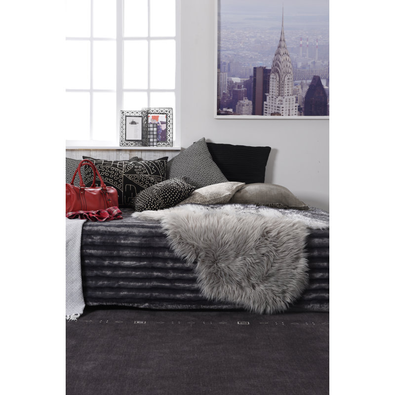 Tofino Geometric Wool Hand Woven Area Rug, Rectangular 70 x 140 cm