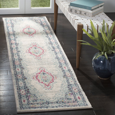 Christa Southwestern Light Gray/Fuchsia Area Rug