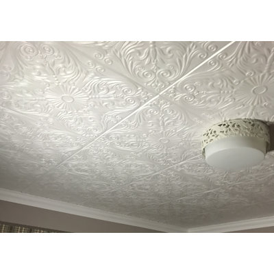 Carreau de plafond blanc en polystyrène 1,63 pi x 1,63 pi