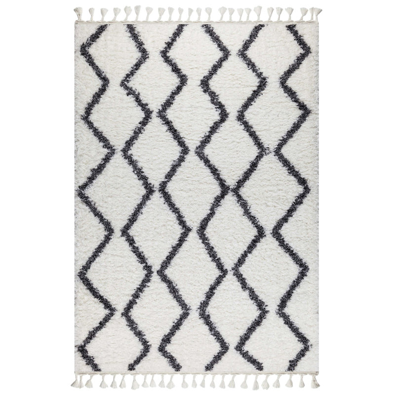 Soobin Geometric Indoor Rug, Rectangle 4' x 5'11"