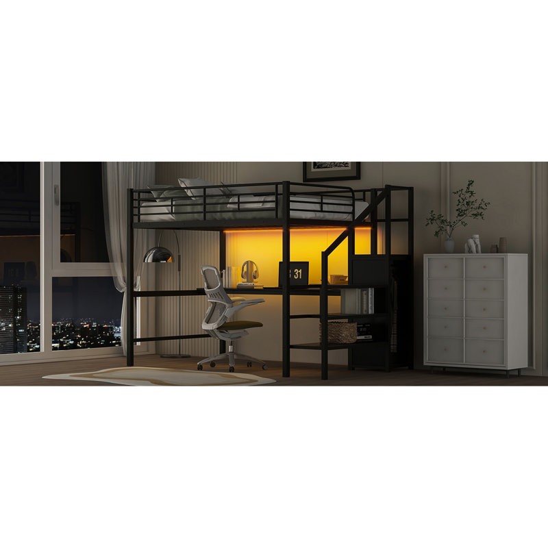 Lit mezzanine pleine grandeur en métal noir avec bureau, escalier de rangement, garde-robe et DEL, petit luminaire de construction contemporaine, moderne et fonctionnel