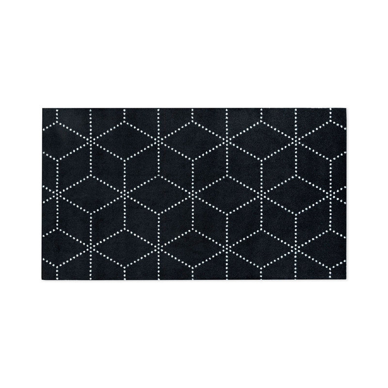Hagl Black, 32" W x 57" L