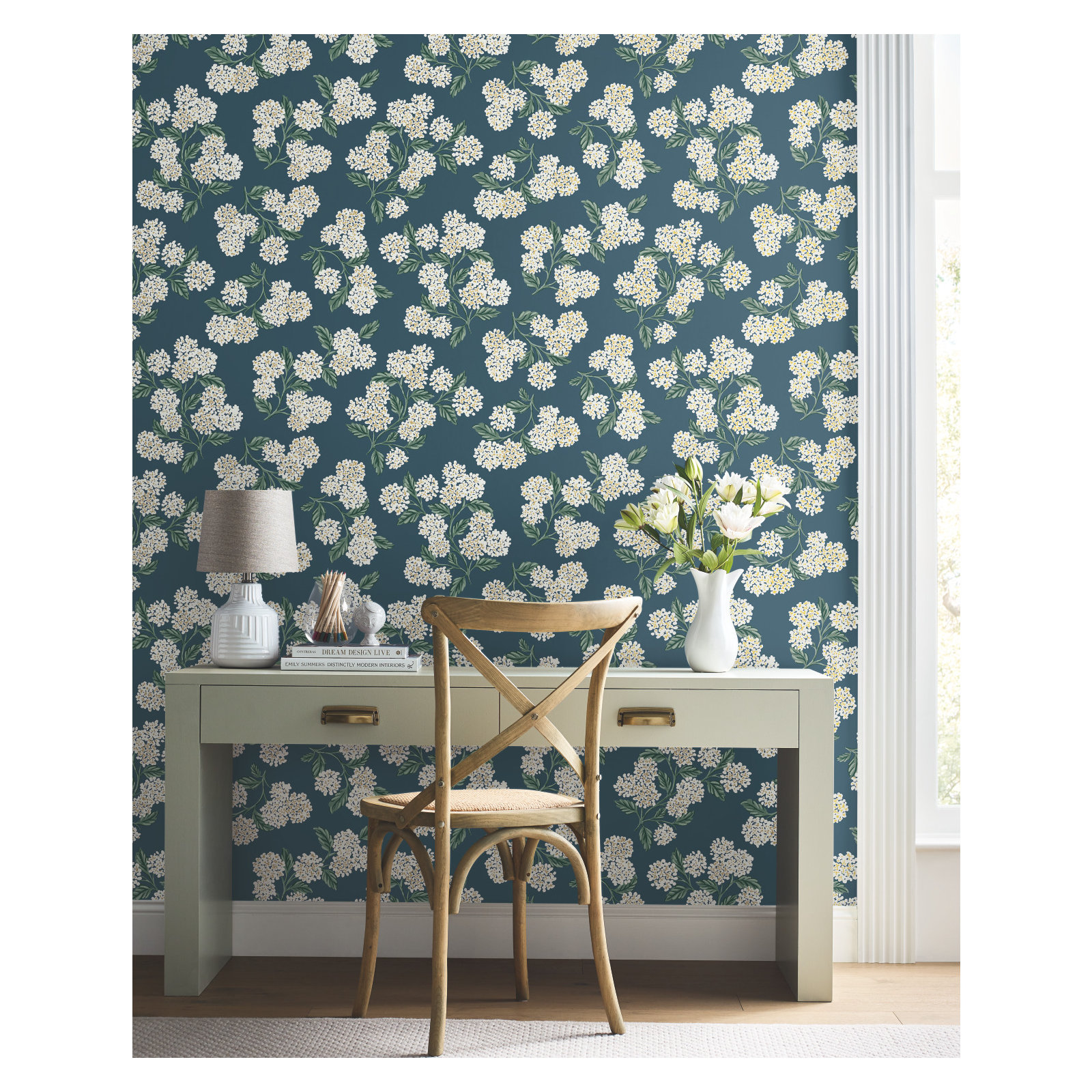 Hydrangea 27' x 27" Wallpaper, Blue