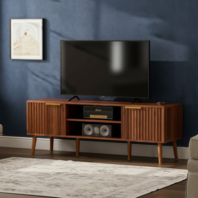 Walnut-Colored Medieval-Style Modern TV Cabinet, Suitable For 55/60-Inch Tvs, Versatile For Both Living Rooms And Bedrooms, Featuring Recessed Doors And Open Shelves.