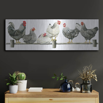 «Hens, White Fond» par Janet Pidoux, art mural en métal, 36 po x 12 po