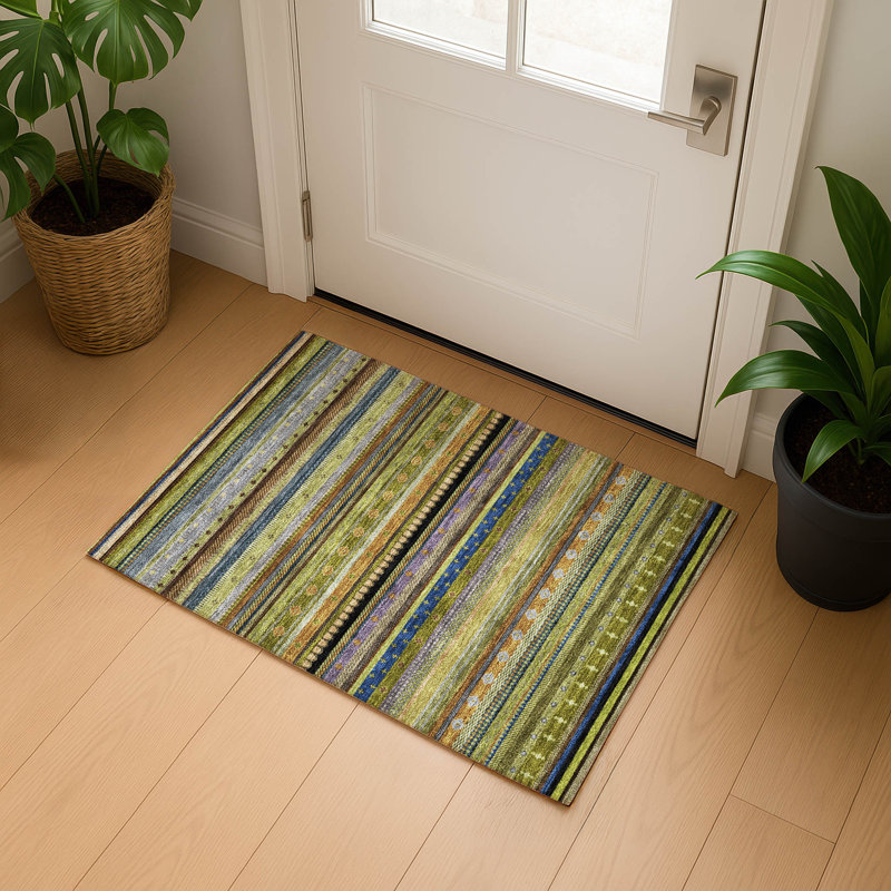Tapis rayé de qualité supérieure Mayfield, Olive, 1 pi 8 po x 2 pi 6 po