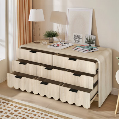Commode festonnée à 8 tiroirs, coffre de rangement en bois cannelé de 150 cm de large pour chambre à coucher, chêne naturel