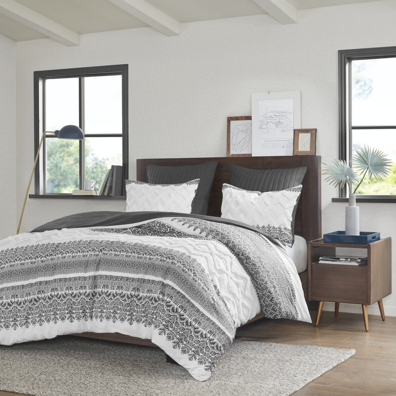 Mila Cotton Duvet Cover Set with Chenille Tufting, Full/Queen Duvet Cover + 2 Standard Shams, Gray