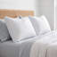 Grand oreiller luxueux en plumes d'oie avec housse en coton-994694850