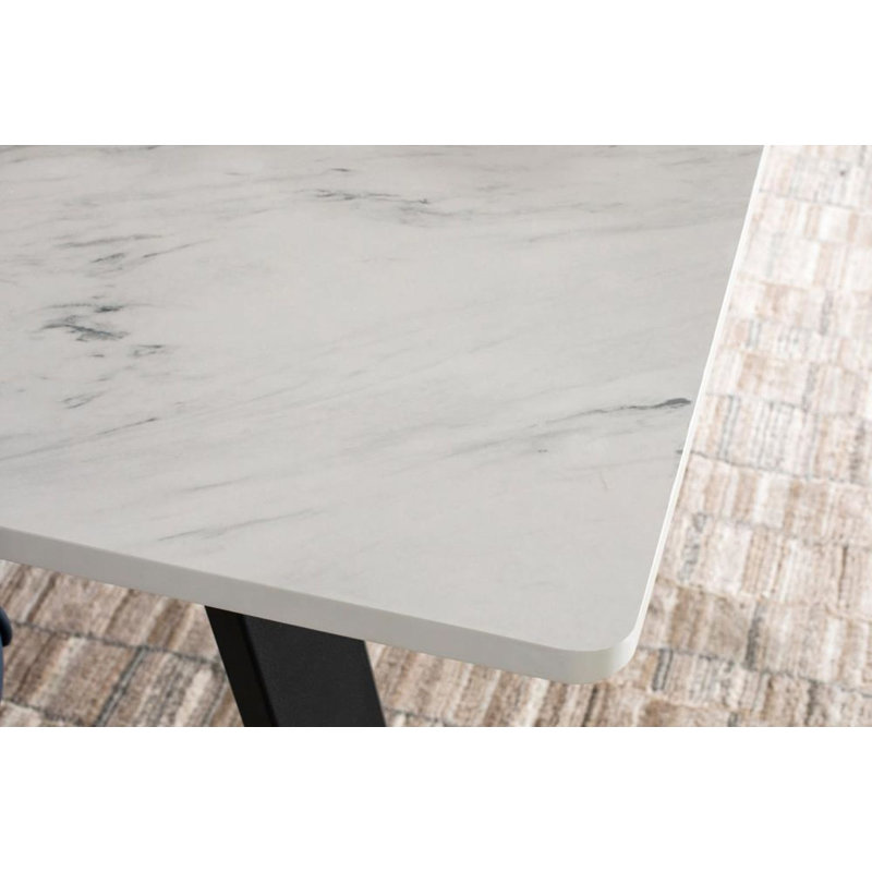Ariia Dining Table