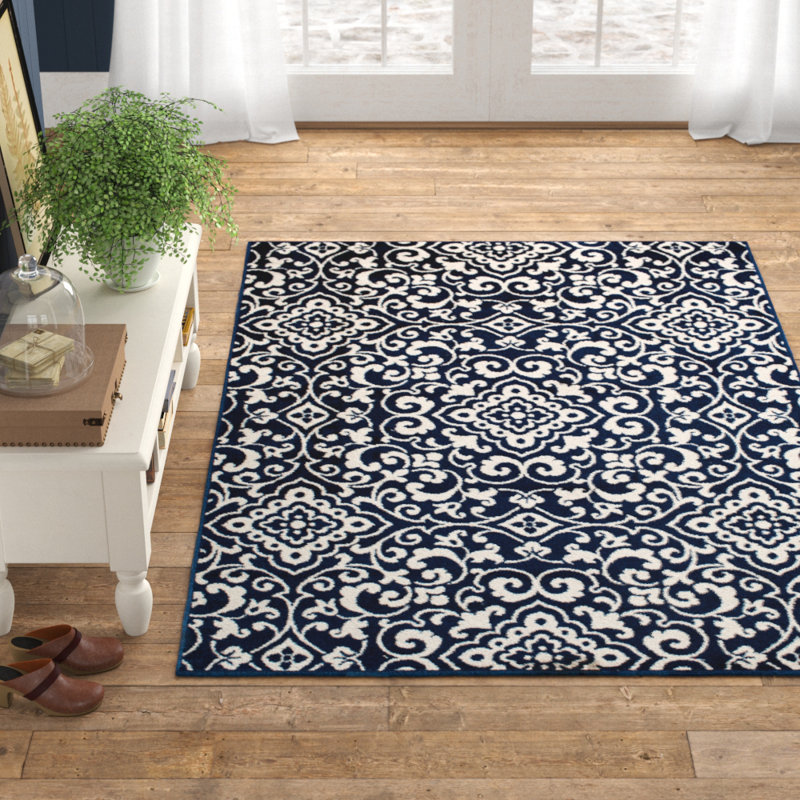 Hughes Oriental Indoor / Outdoor Rug, Runner 2'2" x 7'3"