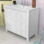 Meuble-lavabo de salle de bain avec lavabo en céramique, tablettes de rangement et portes à fermeture en douceur-583962705