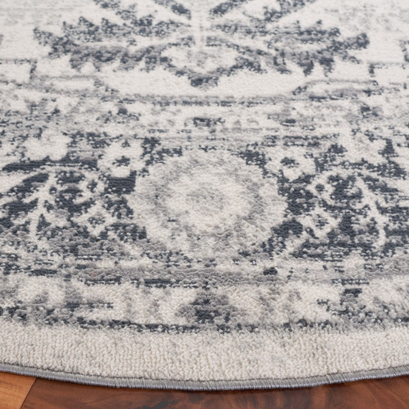Odyssey Performance Oriental Rug, Round 6'7"