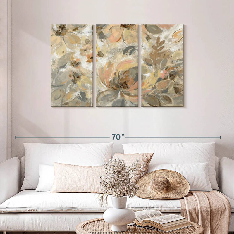 Avery Ivory Floral, 28" H x 45" W